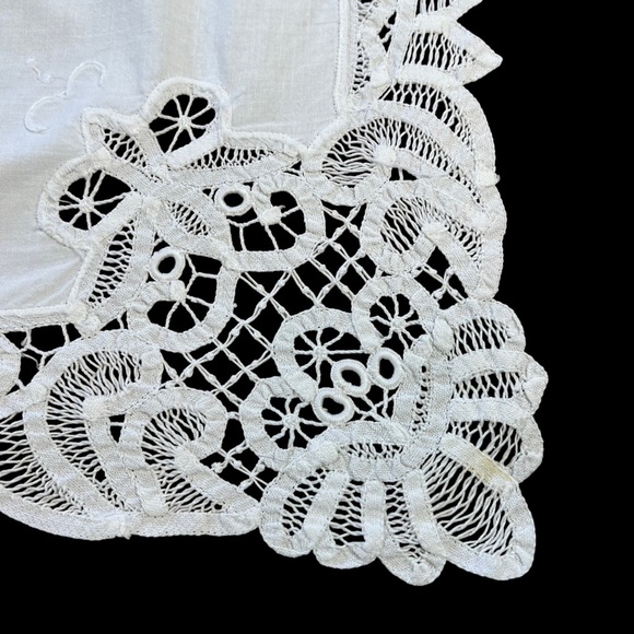 Other - Vintage 1990s Battenburg Lace Embroidered White Table Runner 66" x 15"